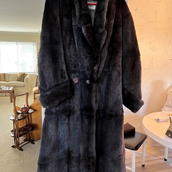 Long Rabbit coat - Picture 11 of 12